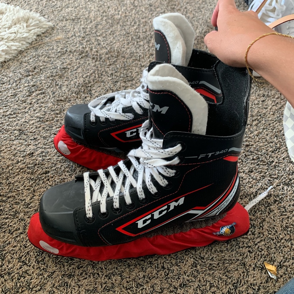 CCM NEW hockey skates